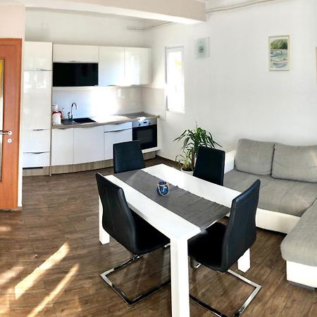 Apartments & Rooms Formenti Skradin Phòng bức ảnh