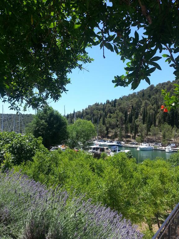 Apartments & Rooms Formenti Skradin Phòng bức ảnh